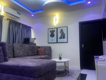 A Room And Parlour (Orchid)